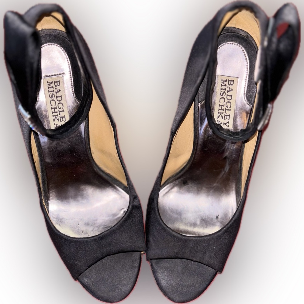 Badgley Mischka Peep Toe Heels